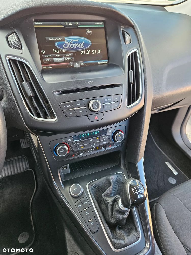 Ford Focus 2.0 TDCi Titanium ASS - 27