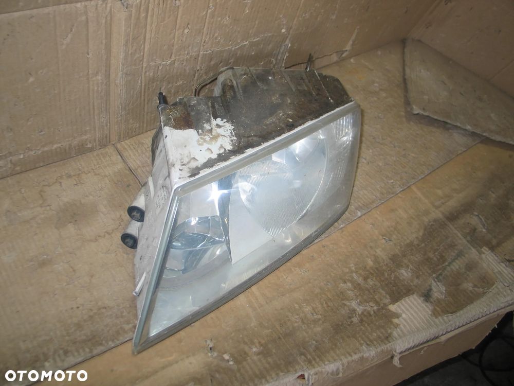 lampa lewy przod skoda octavia 2 II 04-08r. europa - 4