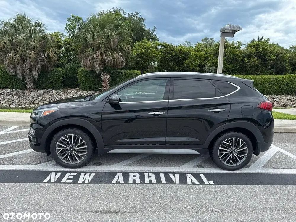 Hyundai Tucson - 2