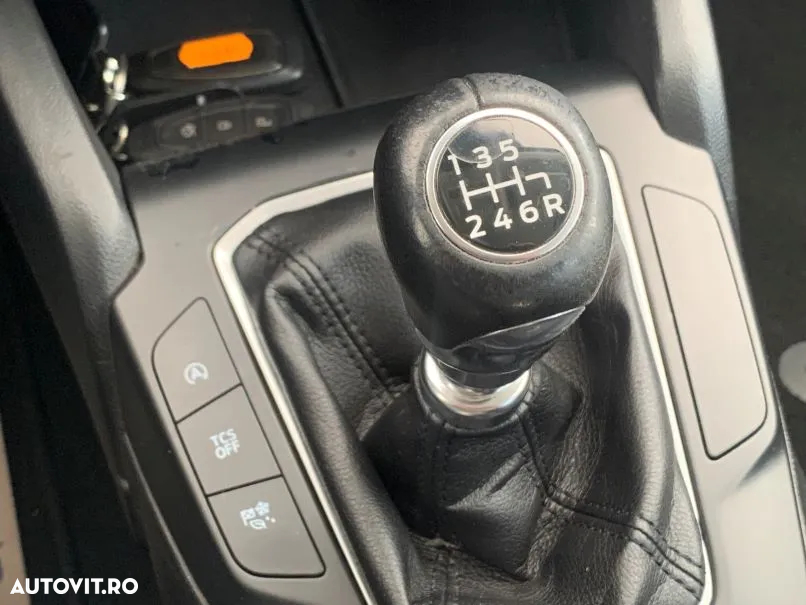 Ford Focus 1.0 EcoBoost Trend - 11