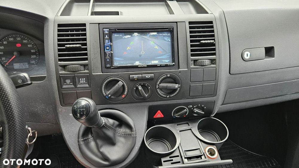 Volkswagen Transporter - 29