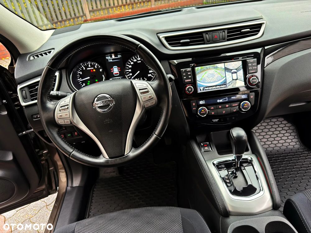 Nissan Qashqai 1.2 DIG-T Xtronic N-Connecta - 39