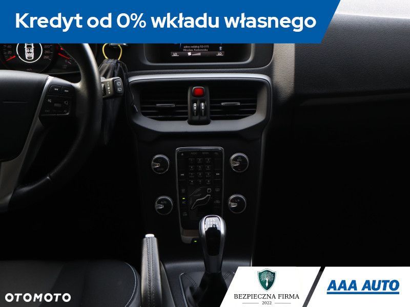 Volvo V40 - 13