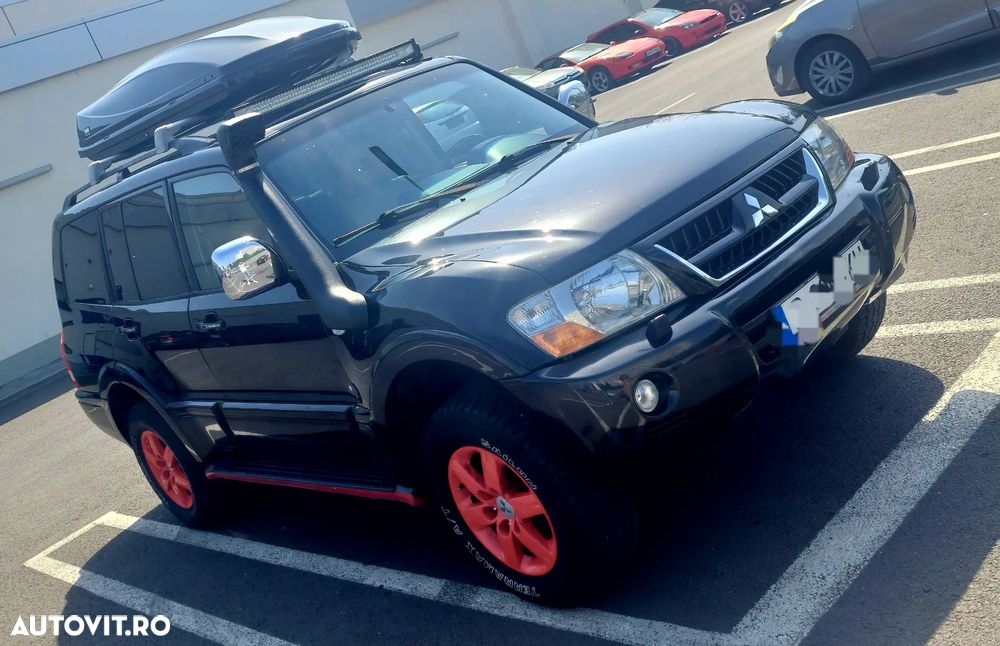 Mitsubishi Pajero - 13
