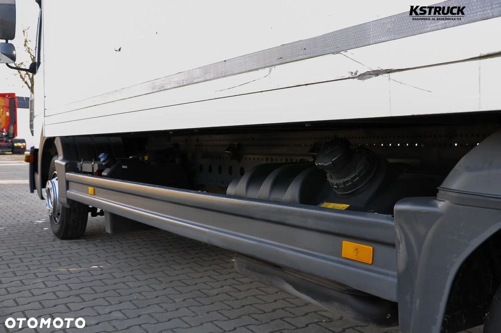 Mercedes-Benz Atego 818 L Kontener 7,25 - 14