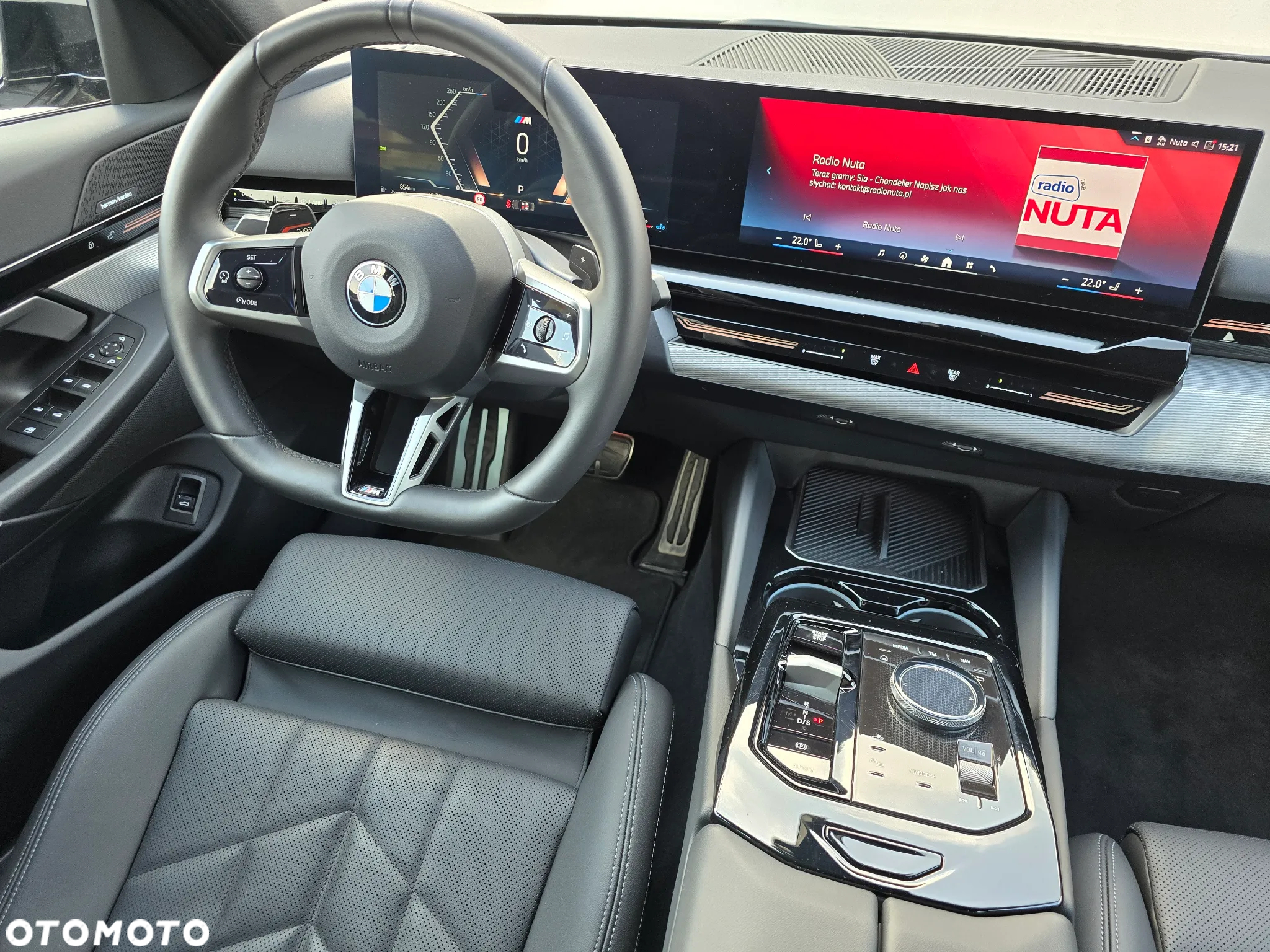 BMW Seria 5 520d xDrive - 12