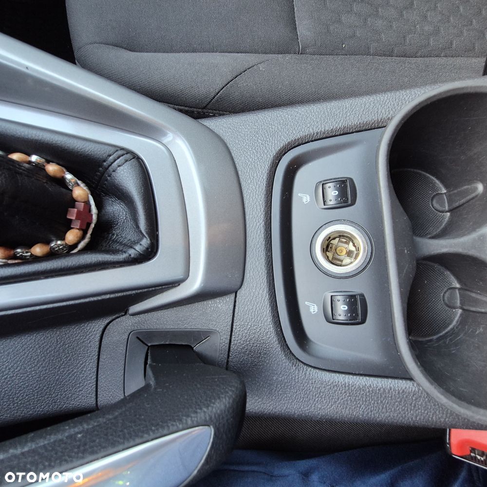 Ford Focus 1.6 TDCi ECOnetic 99g Start-Stopp-System SYNC Edition - 17