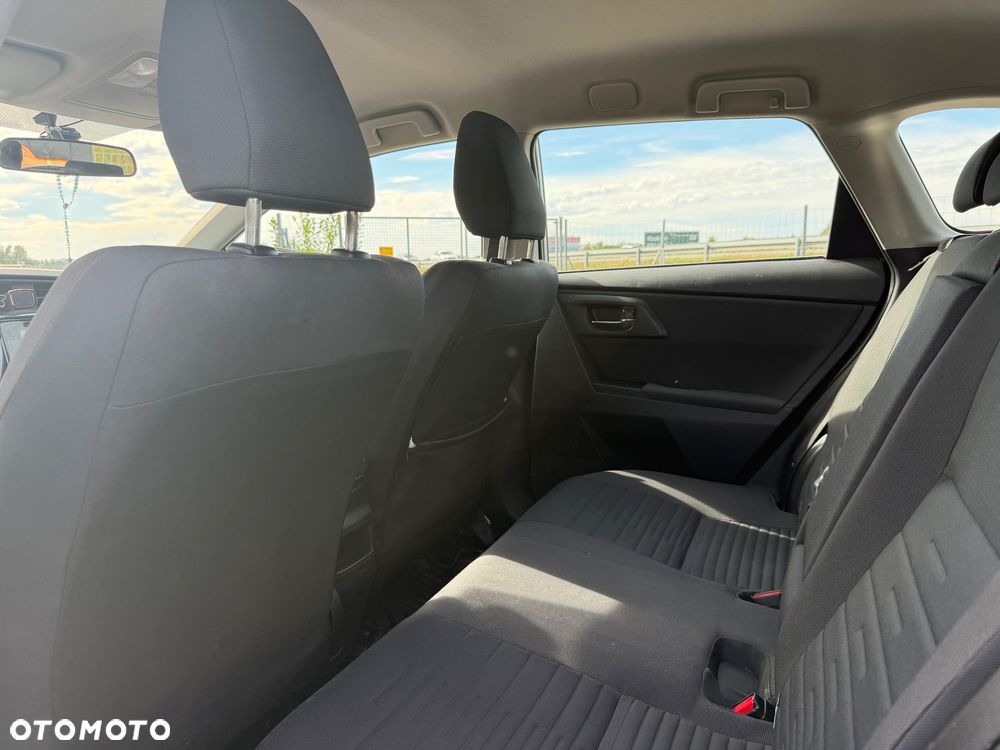 Toyota Auris 1.4 D-4D Premium - 19