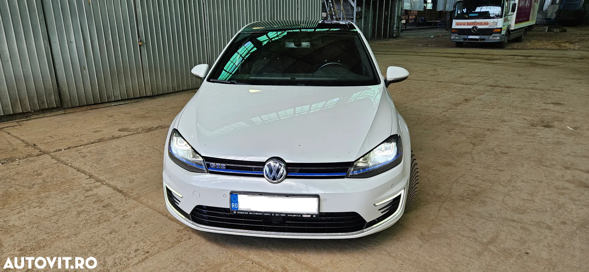 Volkswagen Golf - 9