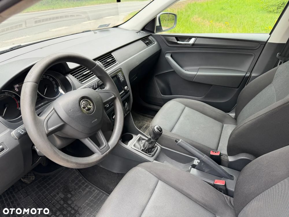 Skoda RAPID 1.0 TSI Ambition - 8