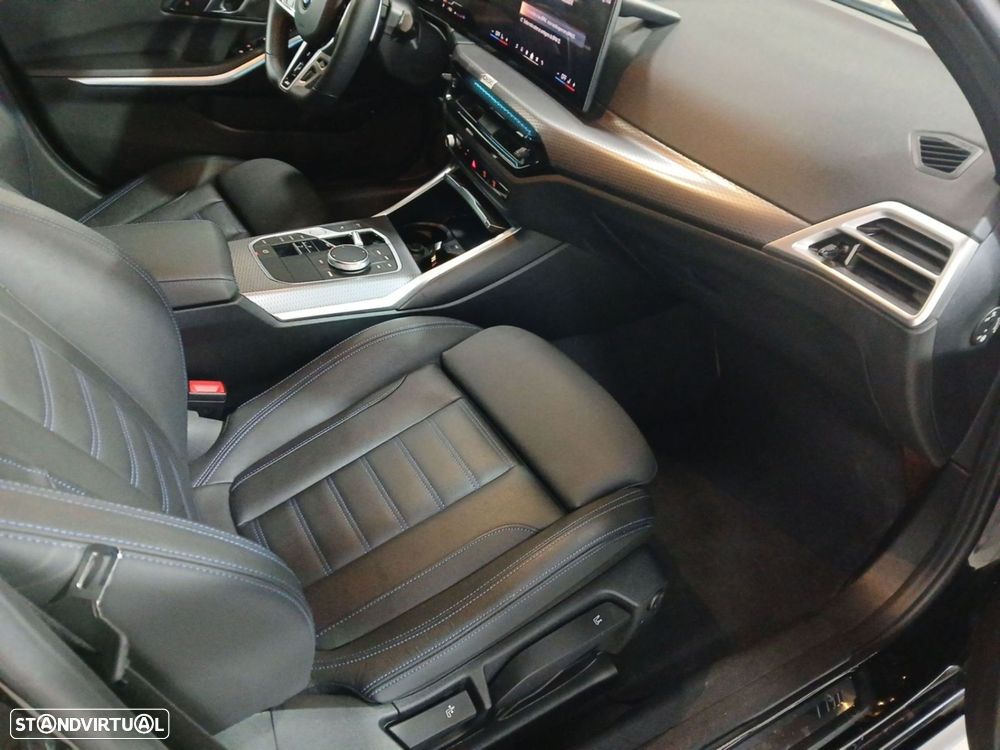 BMW 320 d Pack Desportivo M Auto - 23