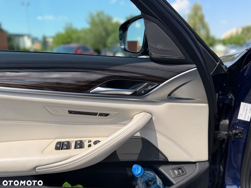 BMW Seria 5 530i xDrive M Sport sport - 17