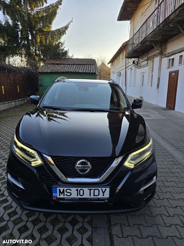 Nissan Qashqai - 1