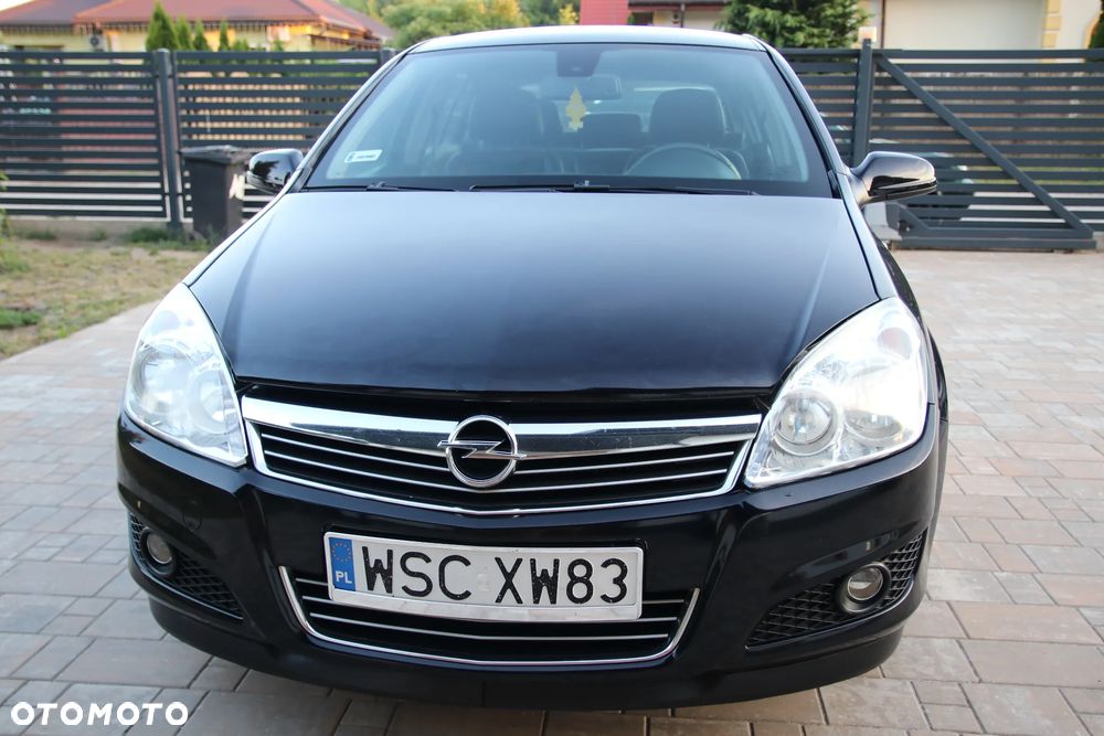 Opel Astra 1.7 CDTI Cosmo - 1