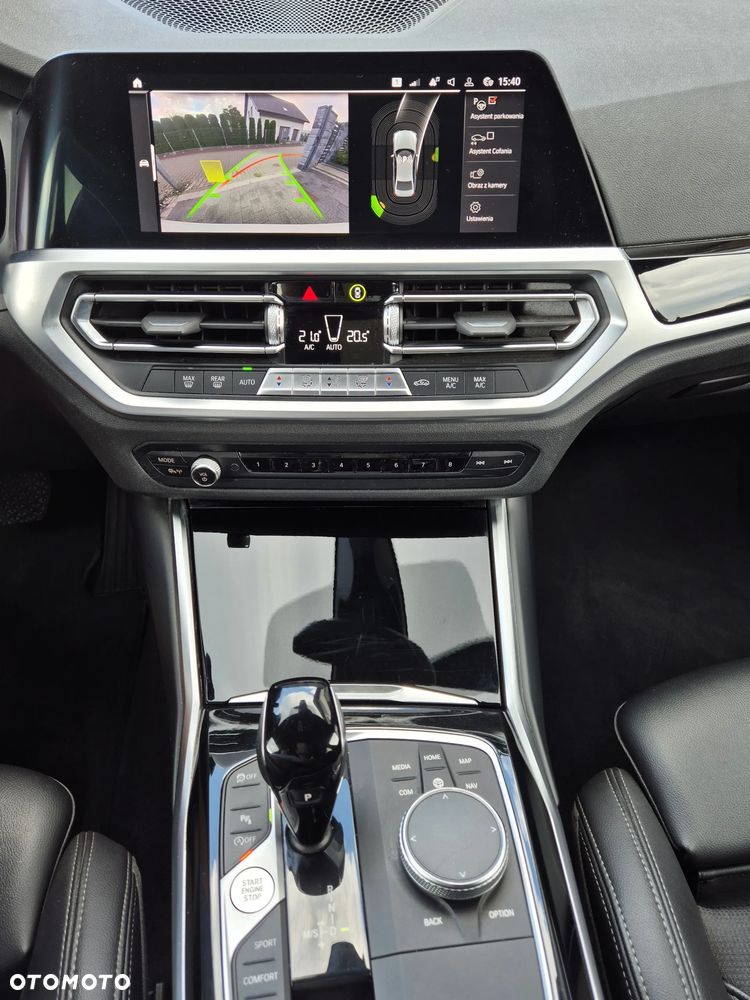 BMW Seria 3 318i Sport Line - 12