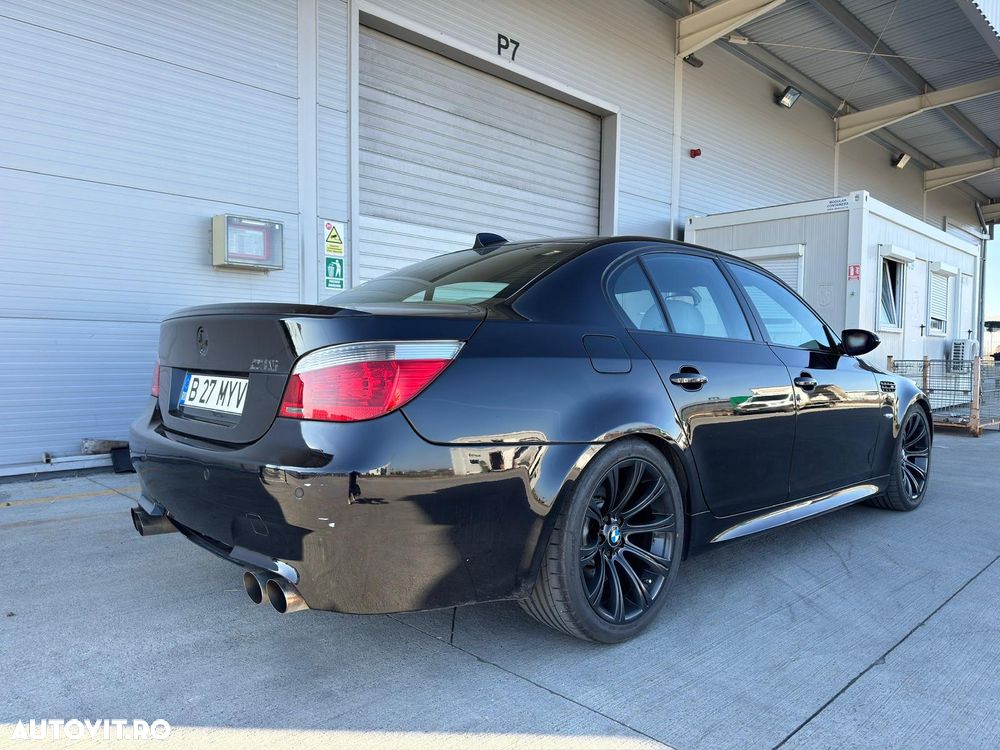 BMW M5 - 8