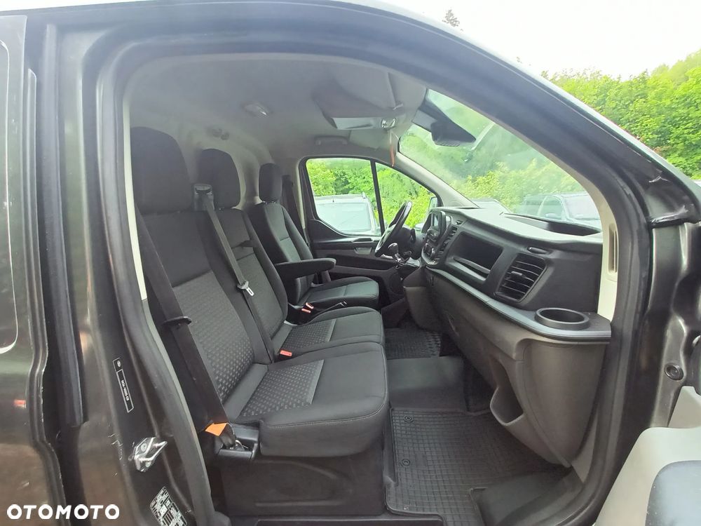 Ford Transit Custom - 8