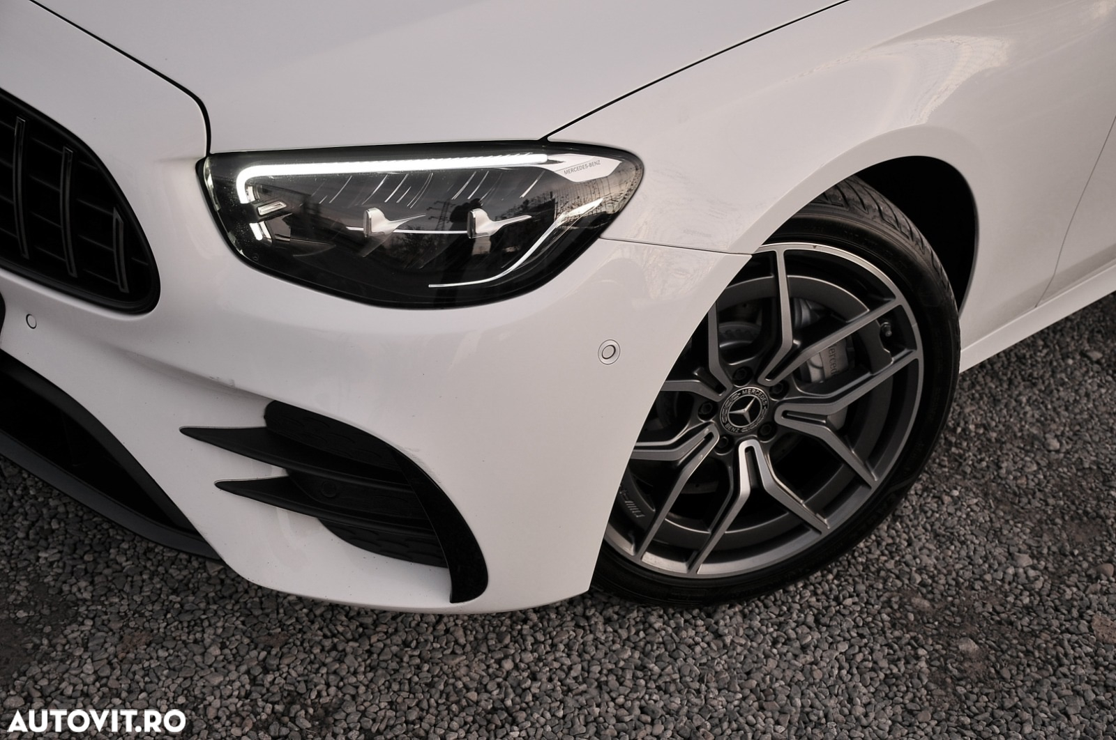 Mercedes-Benz E 400 d 4Matic T 9G-TRONIC AMG Line - 19