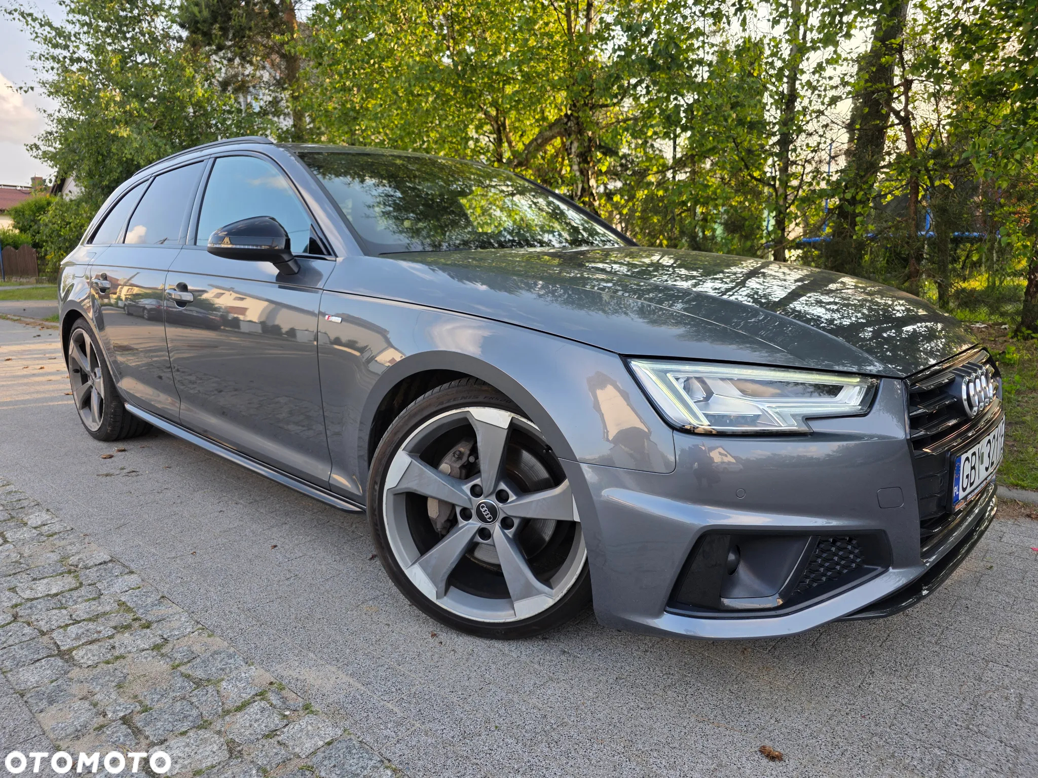 Audi A4 Avant 2.0 TDI ultra S tronic design - 17