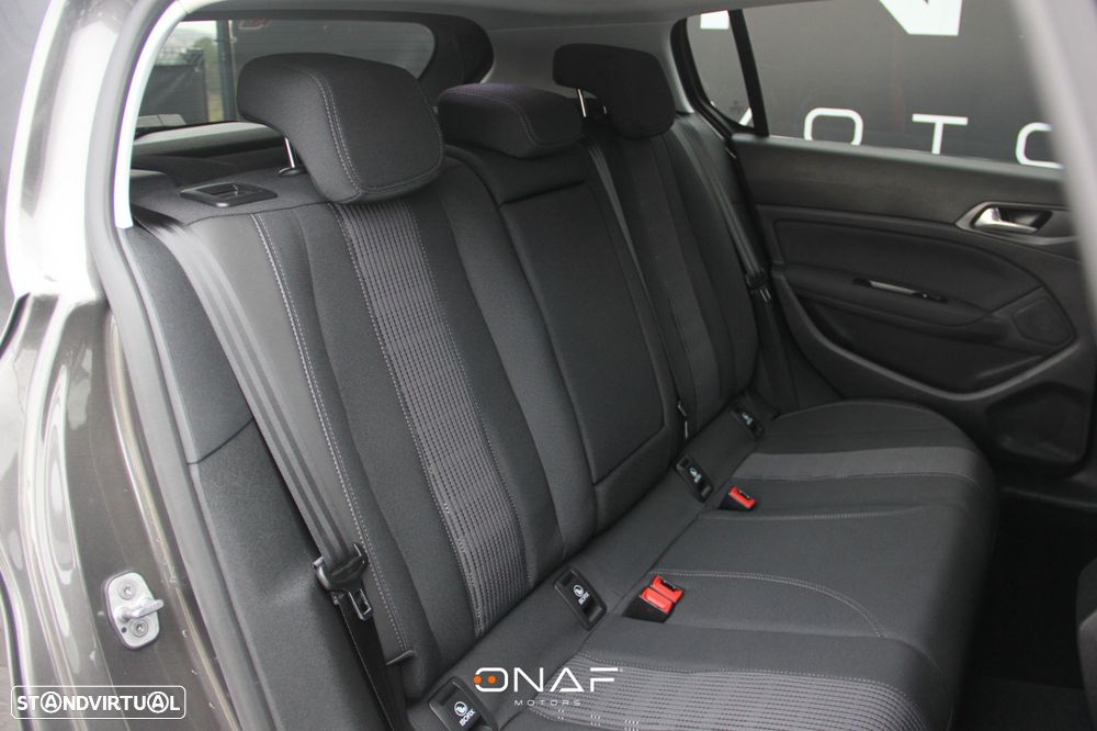 Peugeot 308 130 e-THP Stop & Start Allure - 22