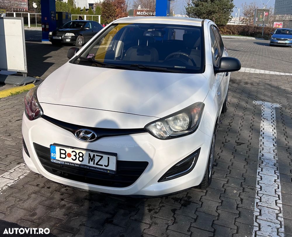 Hyundai i20 1.1 CRDi M/T Confort - 1