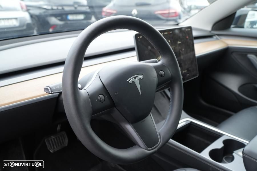Tesla Model 3 Long Range Tração Traseira - 5