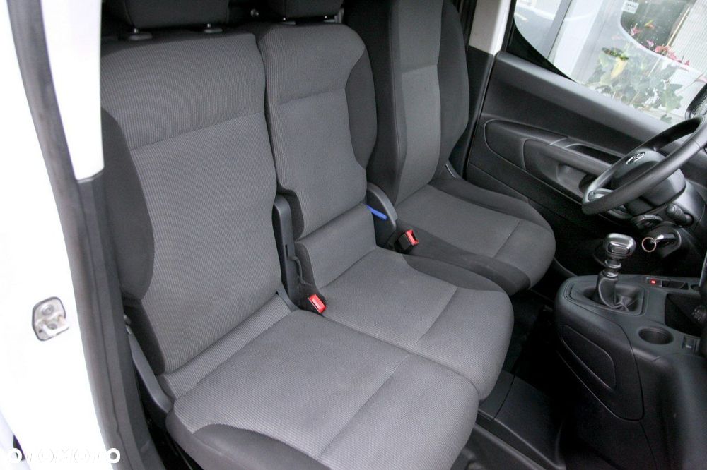 Toyota Proace City - 15