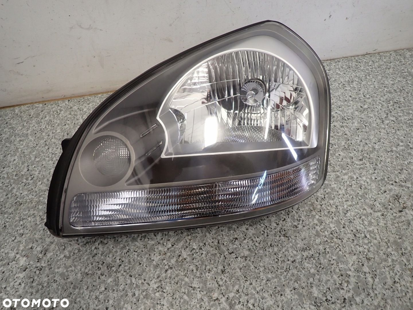 HYUNDAI TUCSON 04-10 REFLEKTOR PRZEDNI LEWY LAMPA PRZÓD - 3