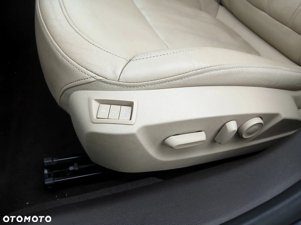Opel Insignia 2.0 Turbo Sports Tourer Automatik Innovation - 8