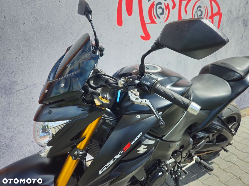 Suzuki GSX - 10