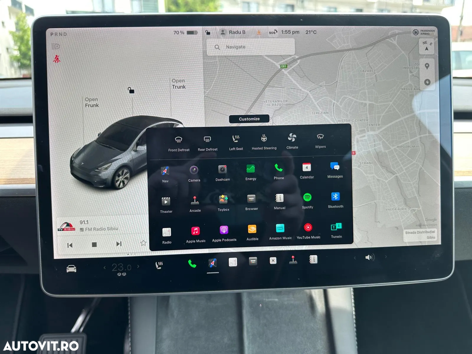 Tesla Model Y Long Range AWD - 22