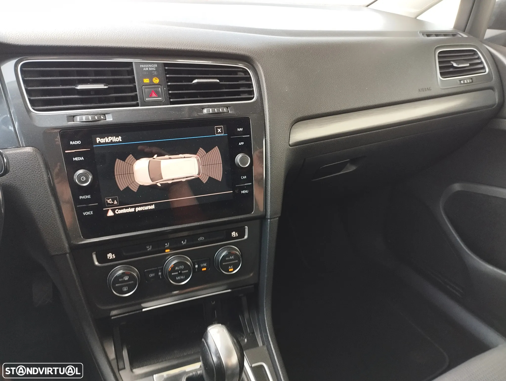 VW Golf Variant 1.6 TDi Confortline DSG - 8