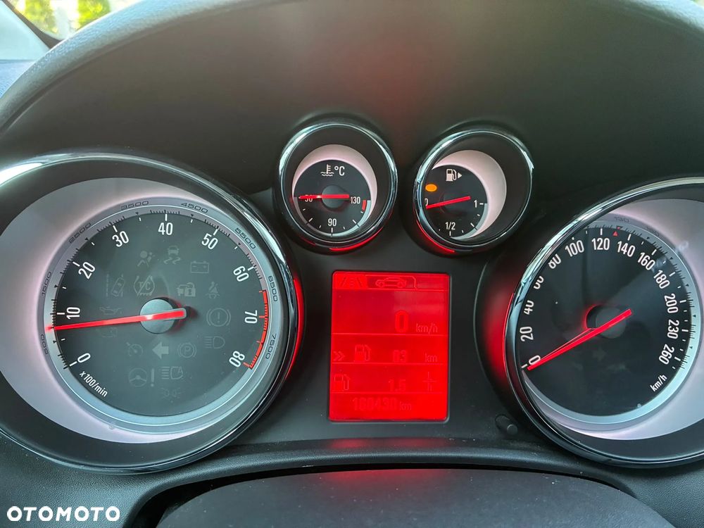 Opel Astra 1.4 T Cosmo EU6 - 9