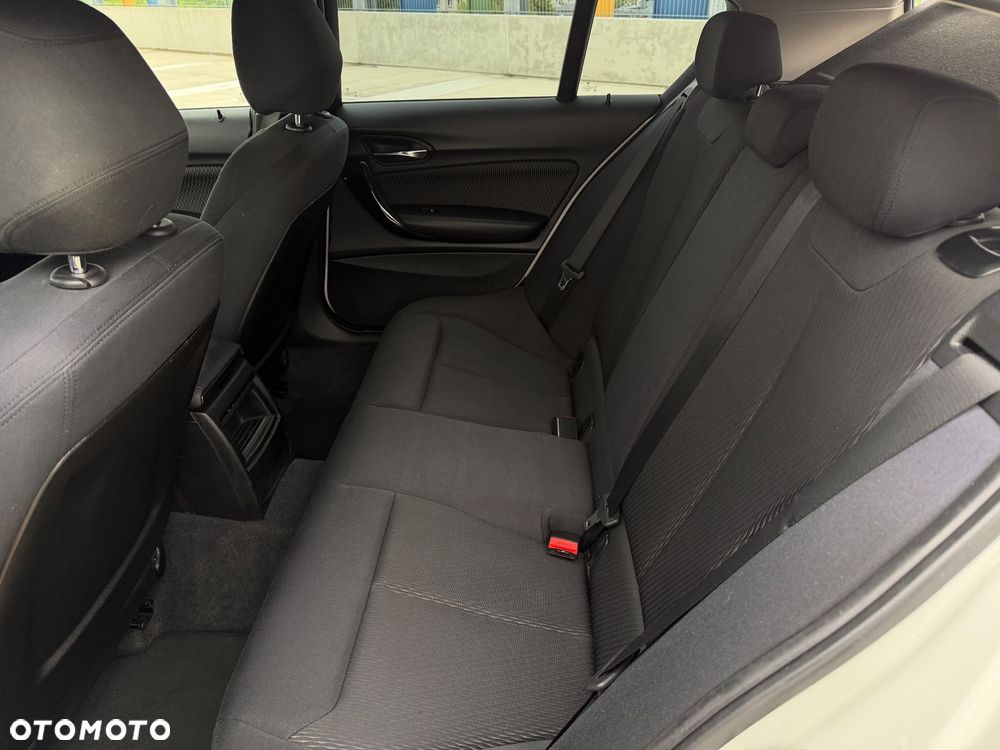 BMW Seria 1 - 13