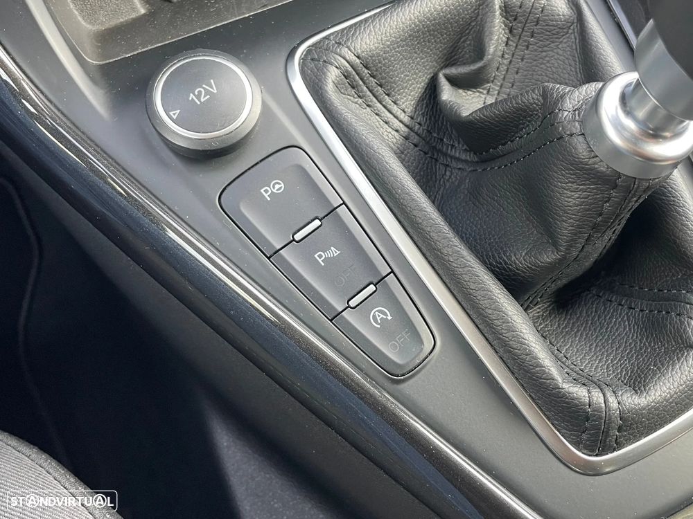 Ford Focus SW 1.5 TDCi Titanium - 32