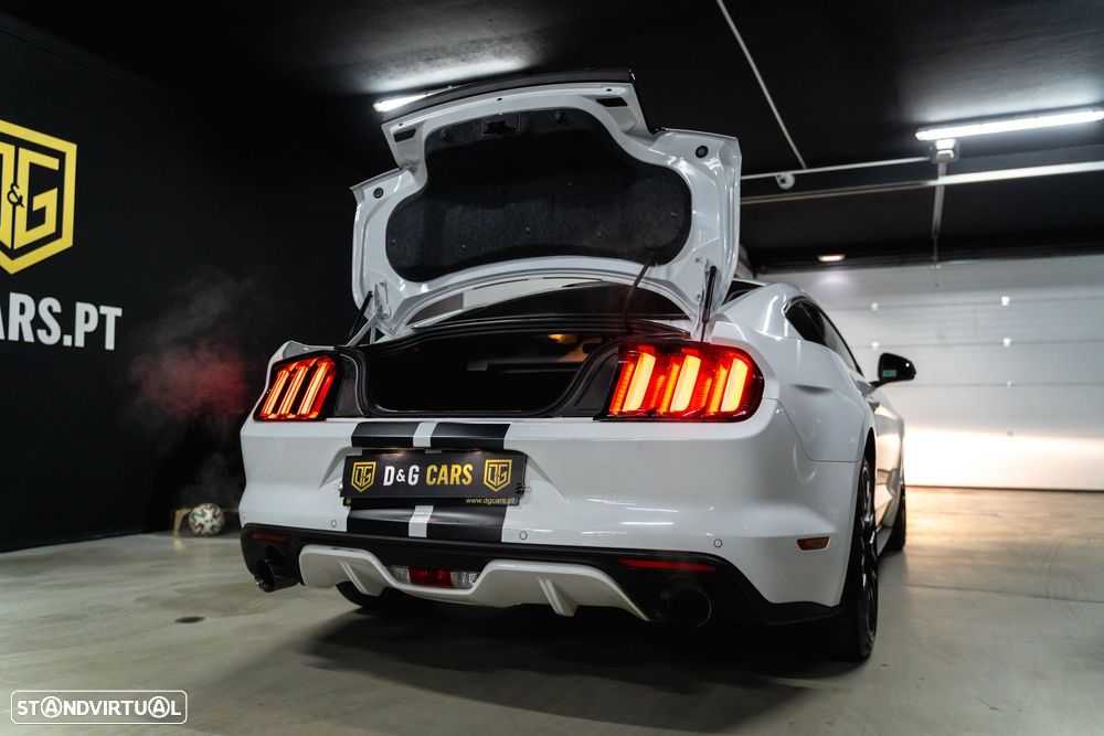 Ford Mustang 2.3i EcoBoost - 22
