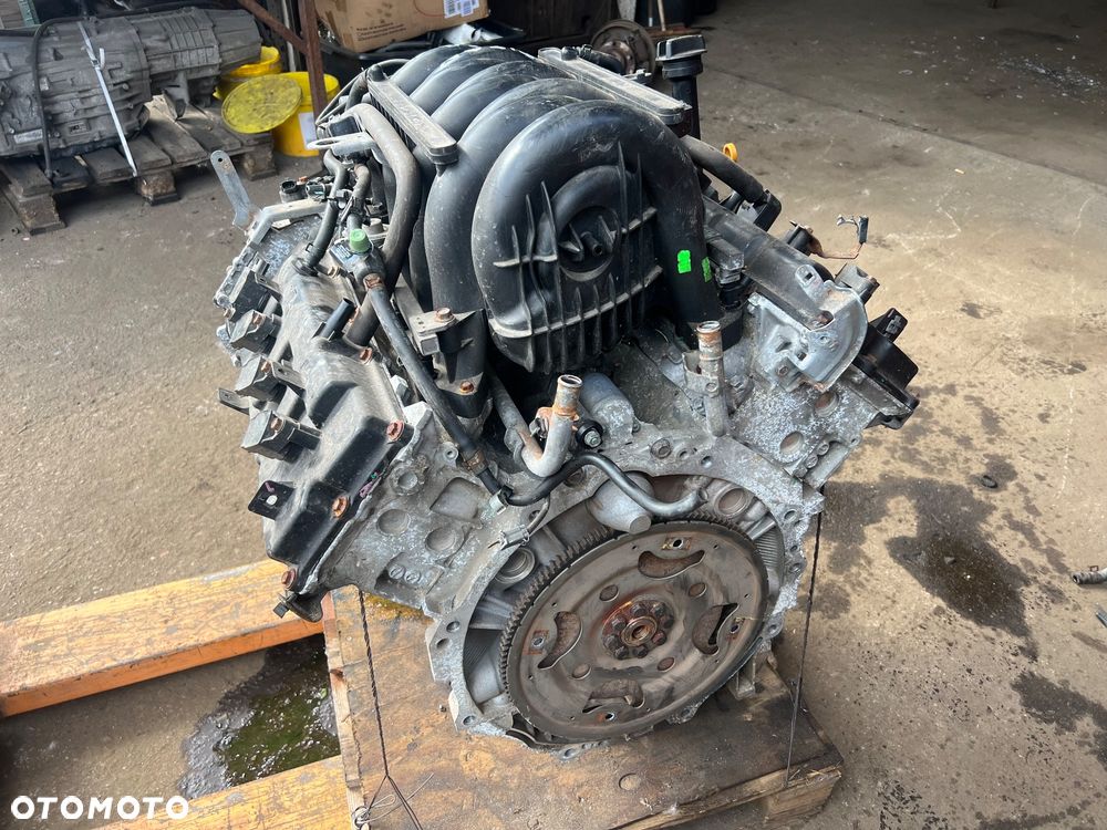 Silnik słup Nissan titan 5.6b v8 2012r - 3