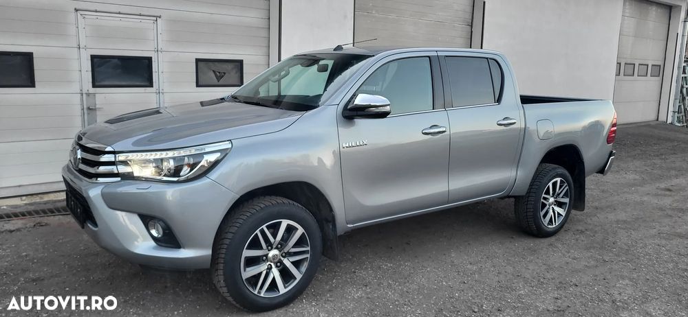 Toyota Hilux - 2