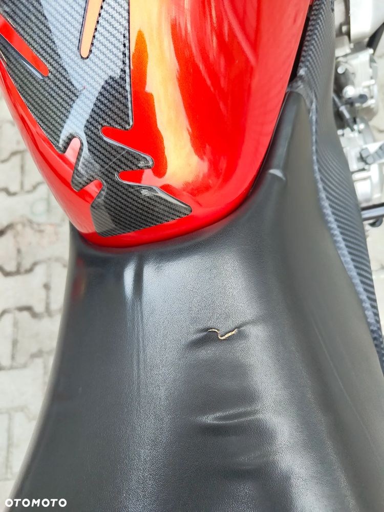 Honda Hornet - 8