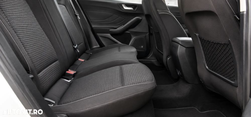 Ford Focus 1.5 EcoBlue Start-Stopp-System TITANIUM X - 11