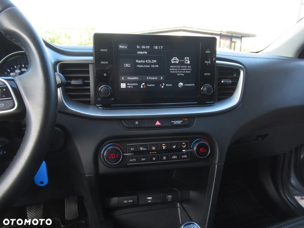 Kia Ceed 1.5 T-GDI M - 17