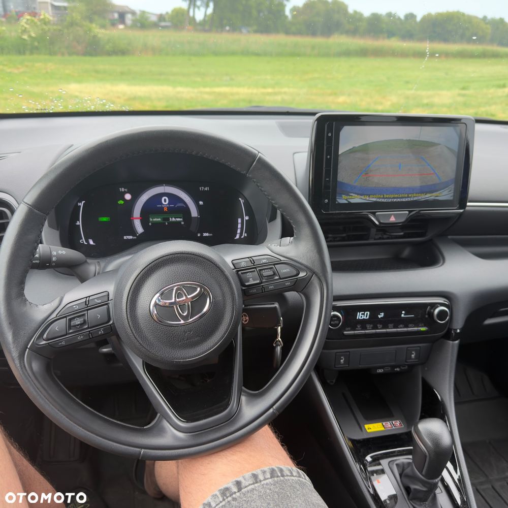 Toyota Yaris Hybrid 1.5 Style - 24