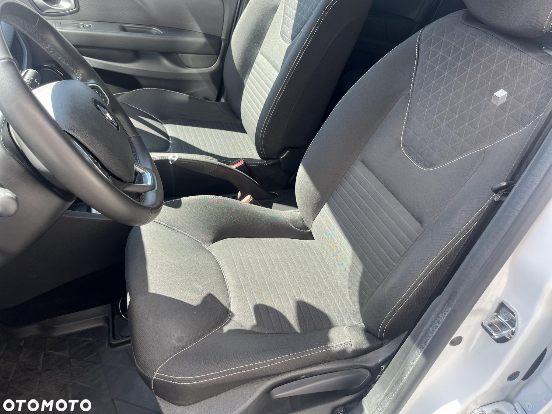 Renault Clio 0.9 Energy TCe Limited EU6 - 12