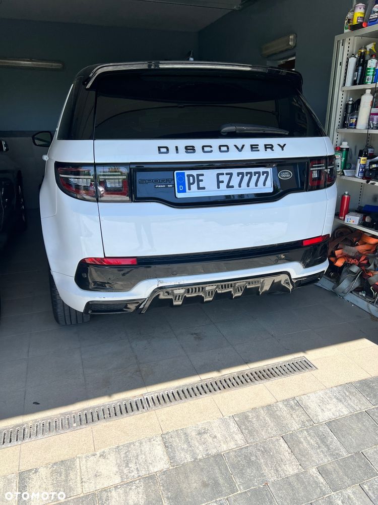 Land Rover Discovery Sport P250 R-Dynamic SE - 16