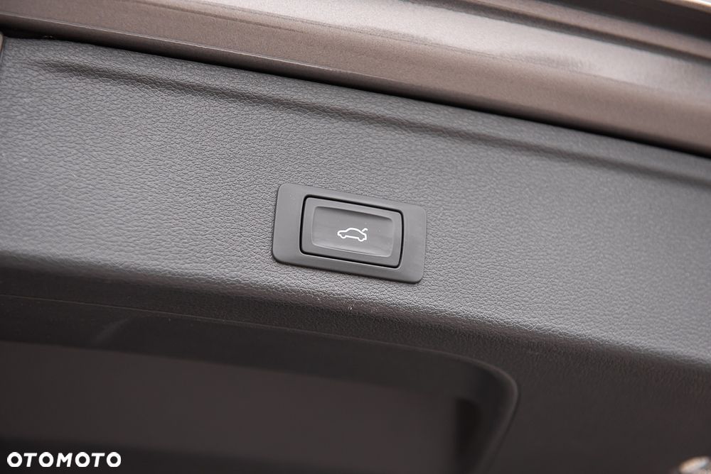 Audi A4 Avant - 33