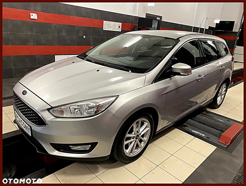 Ford Focus 1.6 TDCi DPF Titanium - 1