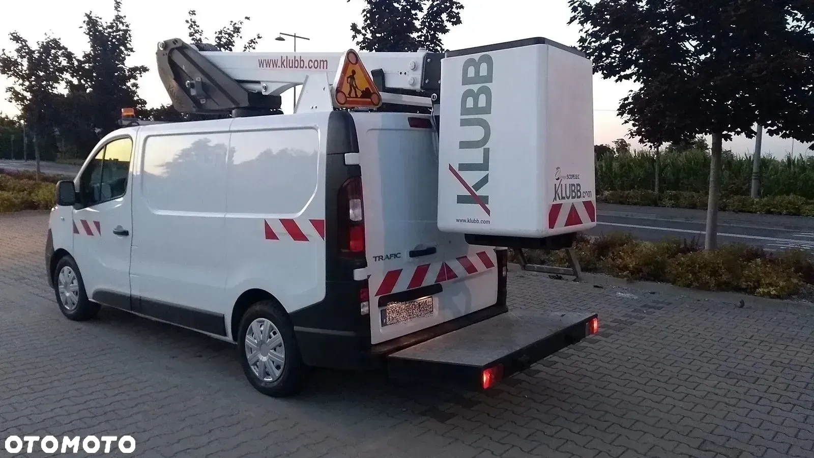 Renault Trafic Sprzedam Zamienię Renault Traffic Podnośnik Koszowy Klubb K21 Zwyżka Zamiana na inny sprzęt chętnie budowlany lub cieżarowy - 6