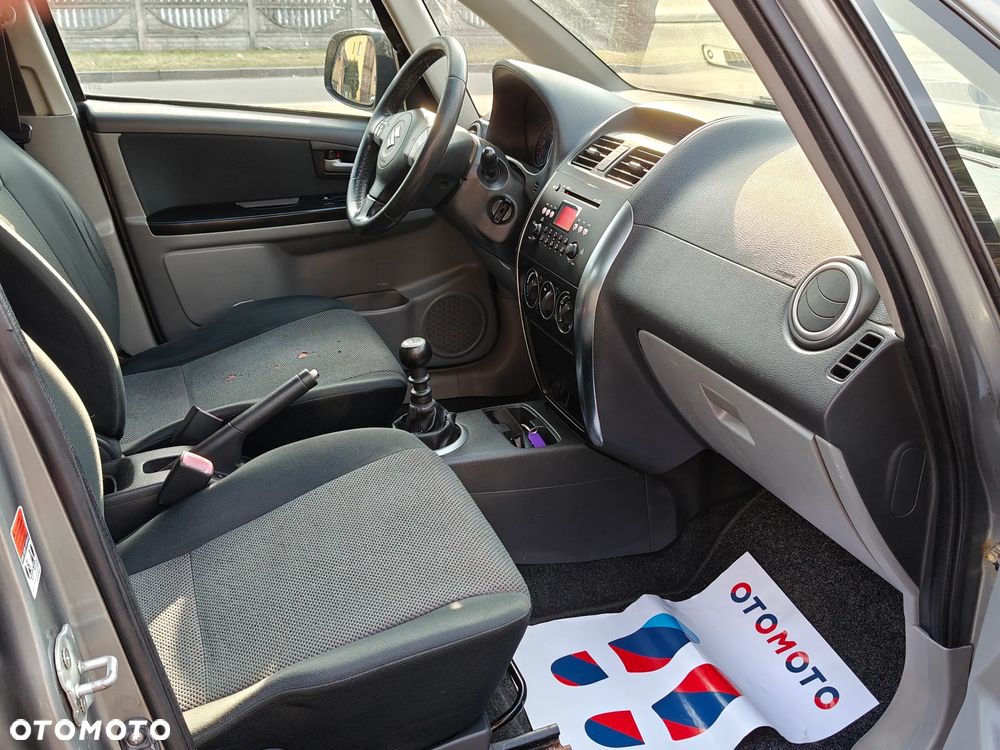Suzuki SX4 1.9 DDiS DPF Streetline 4x2 Club - 18