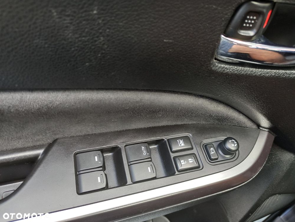 Suzuki Vitara - 22