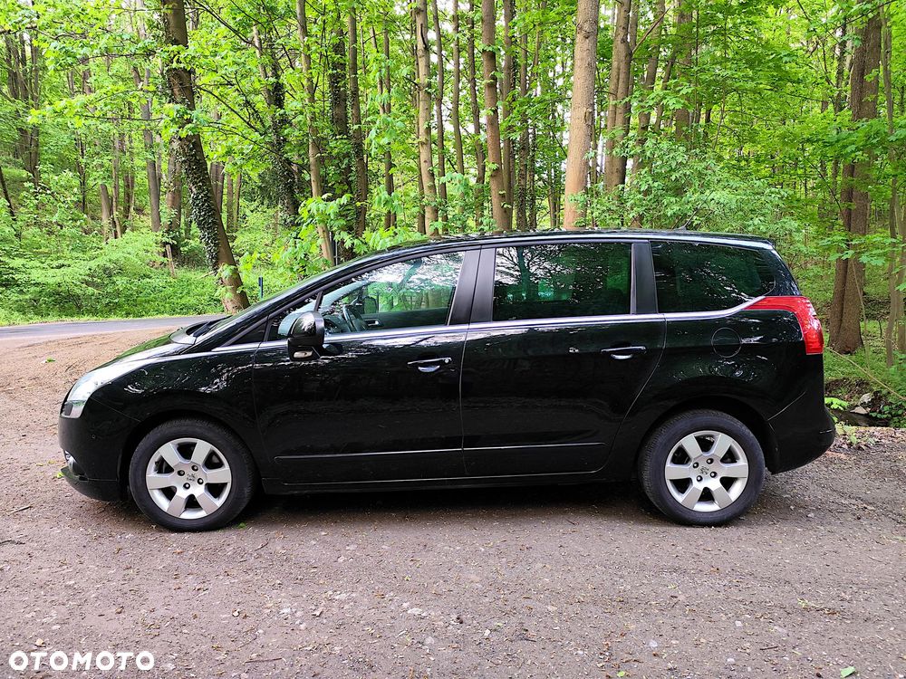 Peugeot 5008 HDI FAP 150 Family - 8